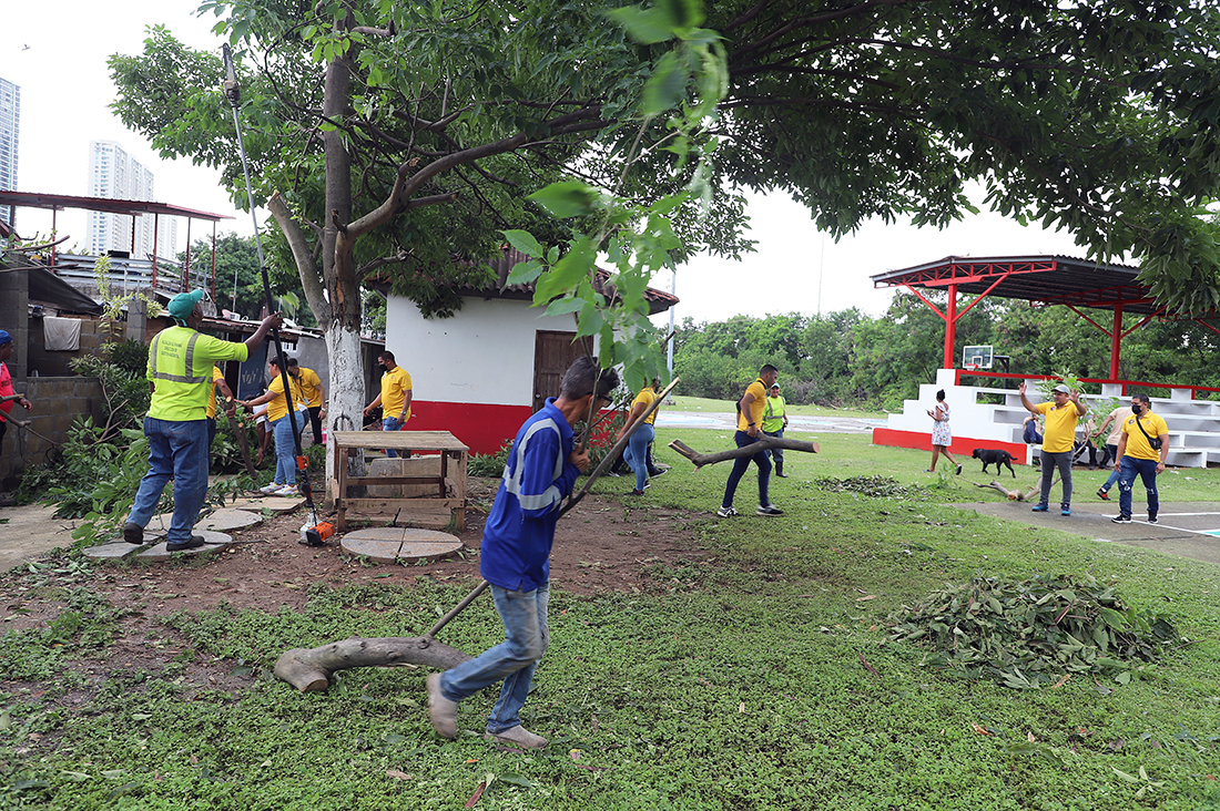 La Dirección de Gestión Social de la Alcaldía de Panamá realizó una evaluación en varios lugares de la ciudad que fueron afectados por las lluvias y fuertes vientos que se registraron este miércoles 20 de julio.