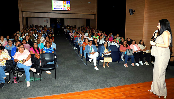 Capacitación “Más Allá del Aula Tradicional” fortalece las competencias del personal del CEDI