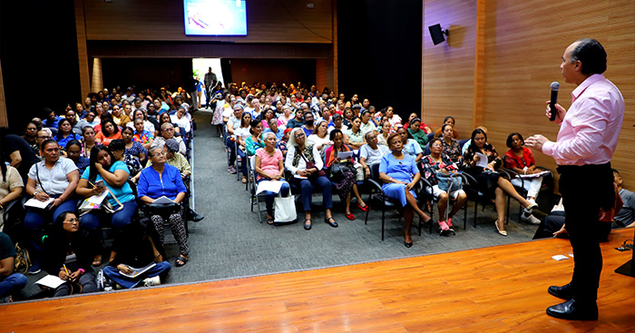 La Alcaldía de Panamá realizó este 1 de julio el taller "De la Idea a la Acción: Finanzas y Pasos para Emprender",