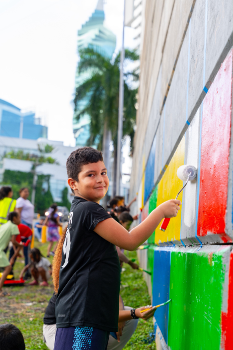 Alcaldía de Panamá impulsa mural comunitario LEGOS como atractivo turístico