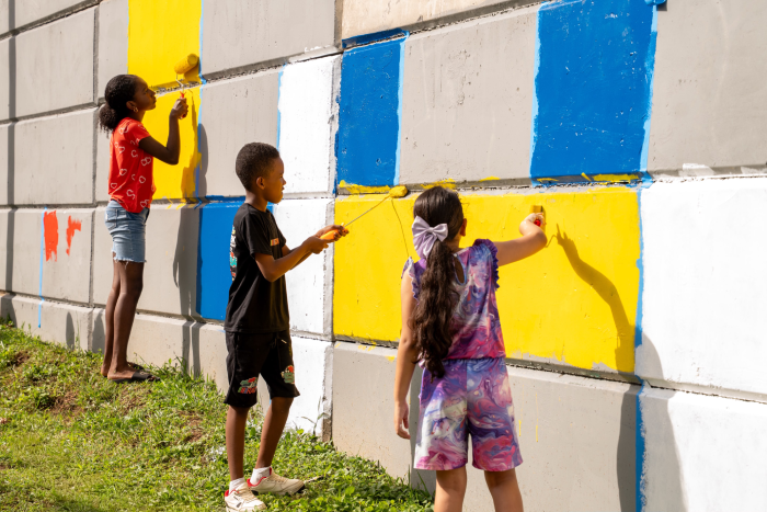 Alcaldía de Panamá impulsa mural comunitario LEGOS como atractivo turístico