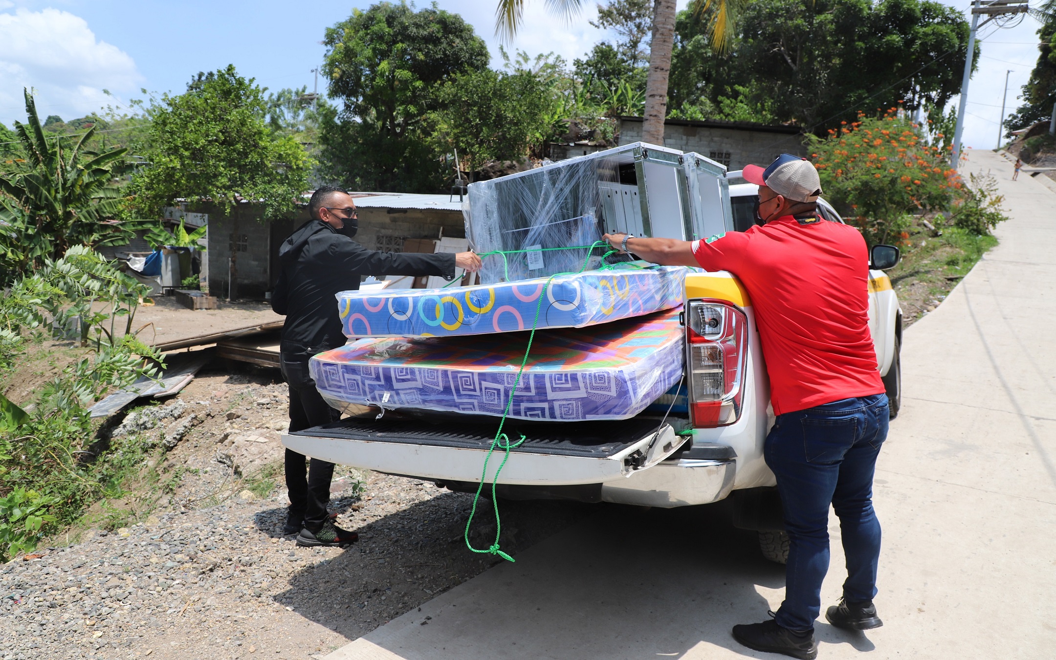 Entrega de ayuda social- municipio de panamá- Britania Holness (2)