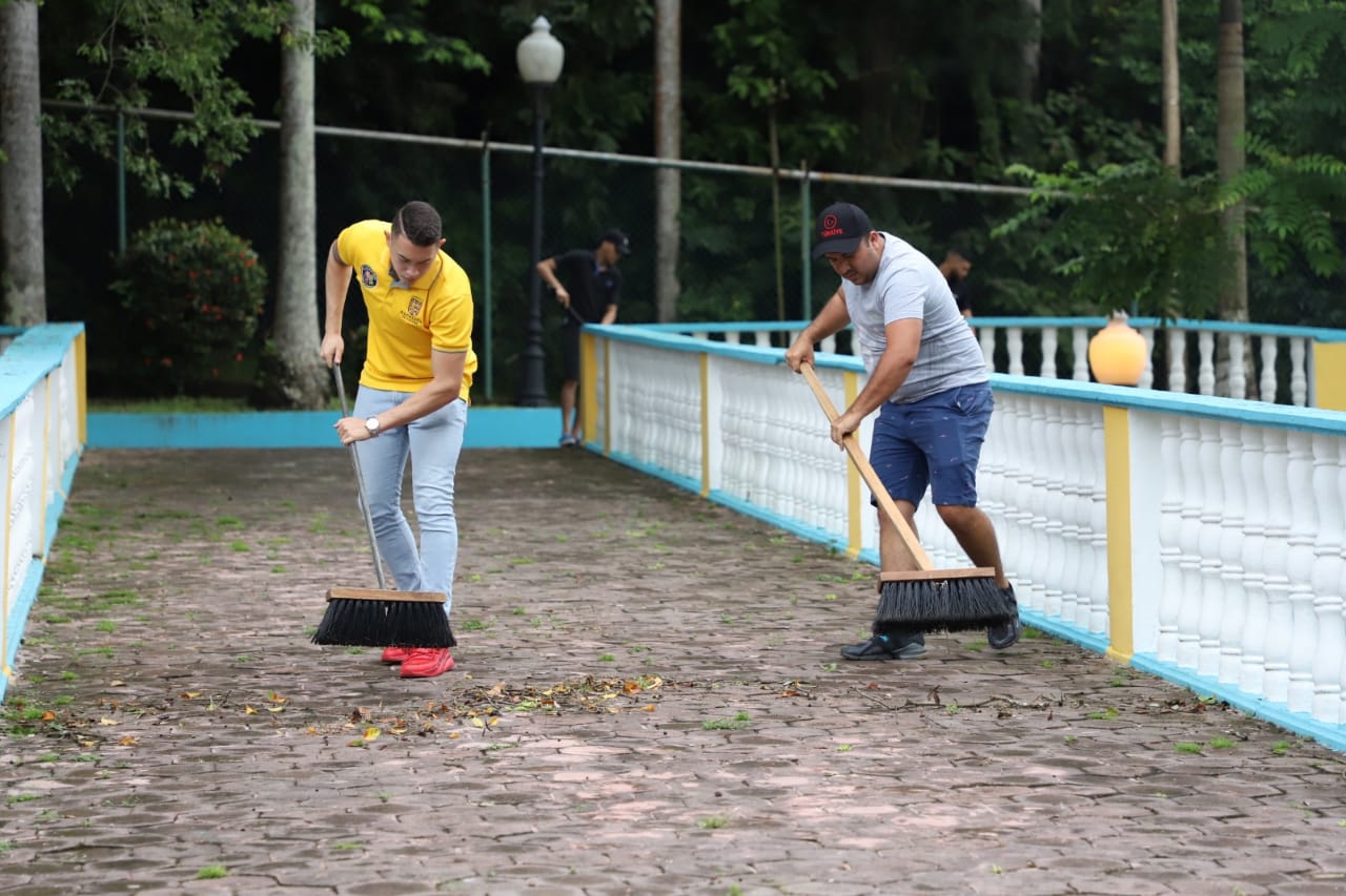Equipo de Voluntariado Municipal realiza jornada de limpieza en Mi Pueblito Afroantillano.