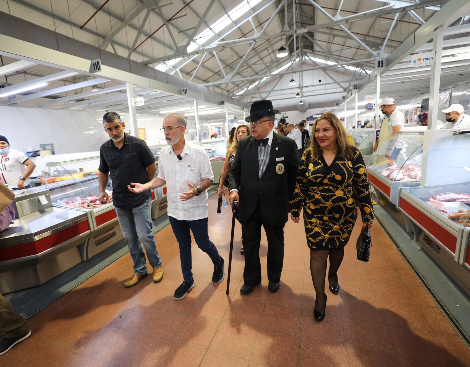 Delegación comercial de Perú visita Mercado San Felipe Neri