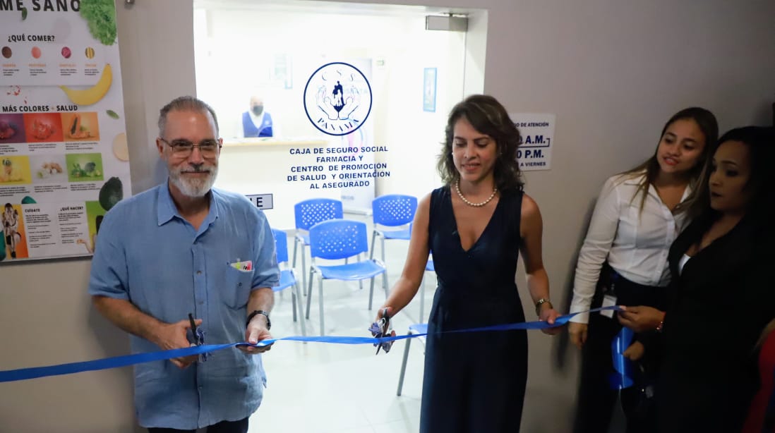 Inauguran farmacia y centro de orientación en servicios de salud en Mercado de San Felipe Neri