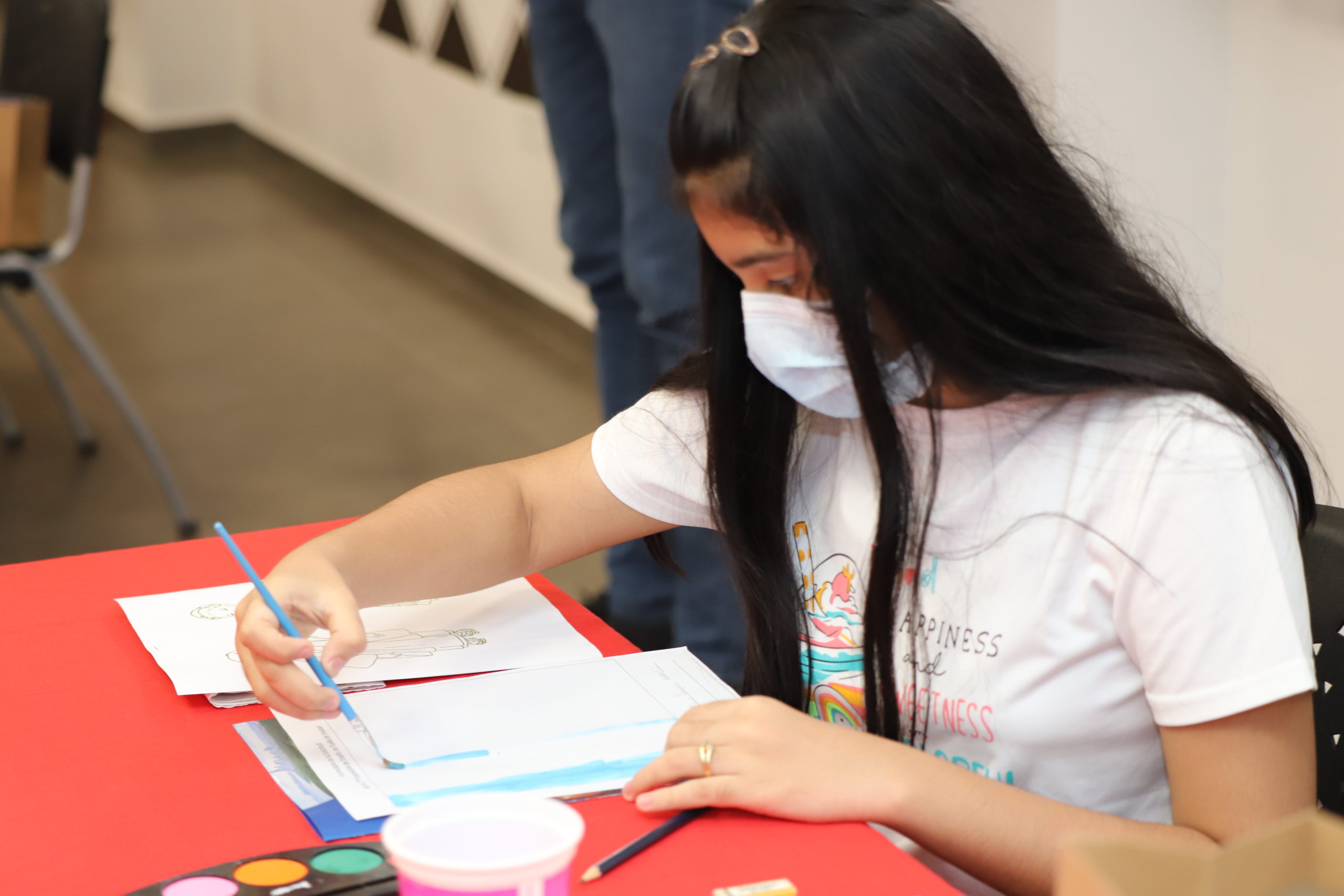 Niños y niñas plasman en dibujos la hermandad entre Panamá e Imabari